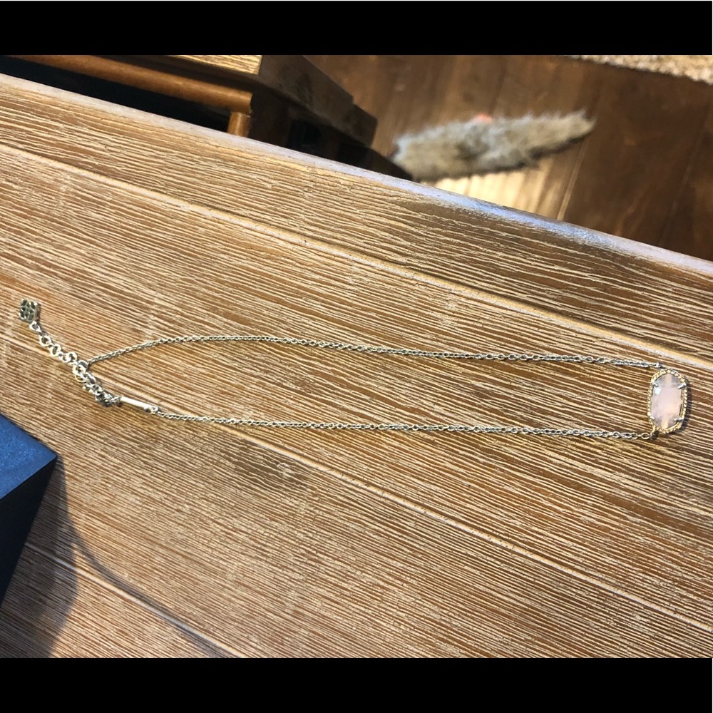 Light pink Kendra Scott Elisa necklace